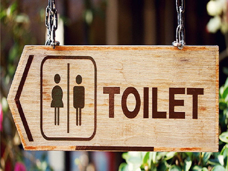 Tips Menggunakan Toilet Umum