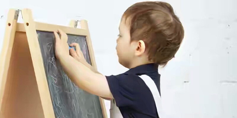 Cara Mudah Melatih Anak Batita Belajar Menggambar