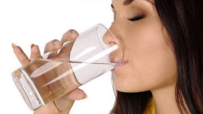 Manfaat Dari Minum Air Putih Hangat1