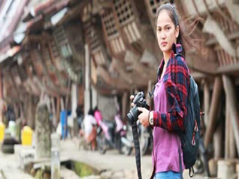 Daftar Traveler Paling Cantik Di Indonesia