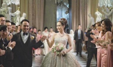 Pernikahan Momo Geisha, Megah Dengan Konsep Royal Wedding