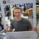 Fakta Mengejutkan Dibalik Kesederhanaan Mark Zuckernberg