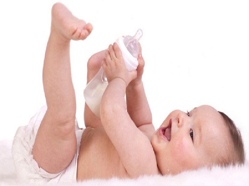 Tips Memilih Susu Formula untuk Bayi