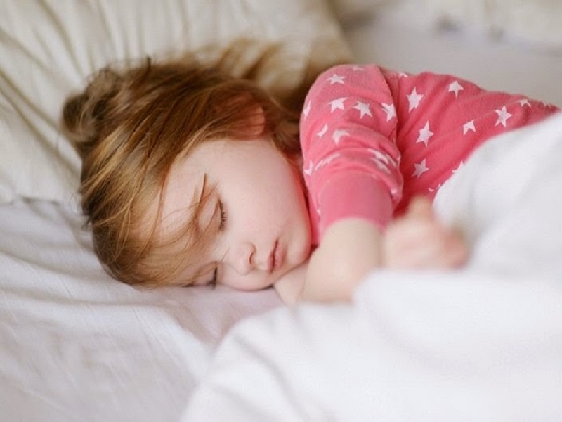 Tips Mendidik Anak Berani Tidur Sendiri