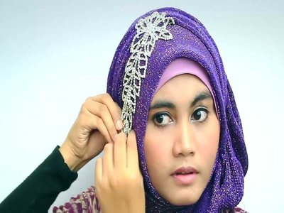 Tips Fashion Hijab Menarik Ala Ivan Gunawan