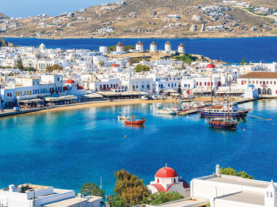 3 Destinasi Traveling Keren Di Yunani