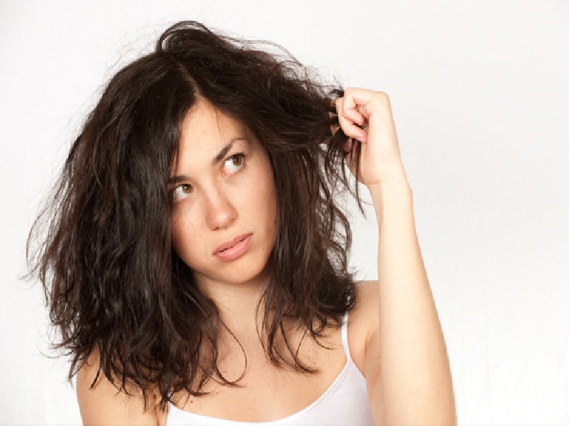 Cara Melakukan Perawatan Rambut Kering Karena AC Menggunakan Bahan Alami