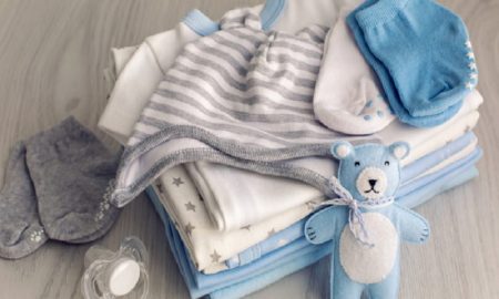 Tips Memilih Baju Bayi Yang Aman Untuk Kulit Sensitifnya